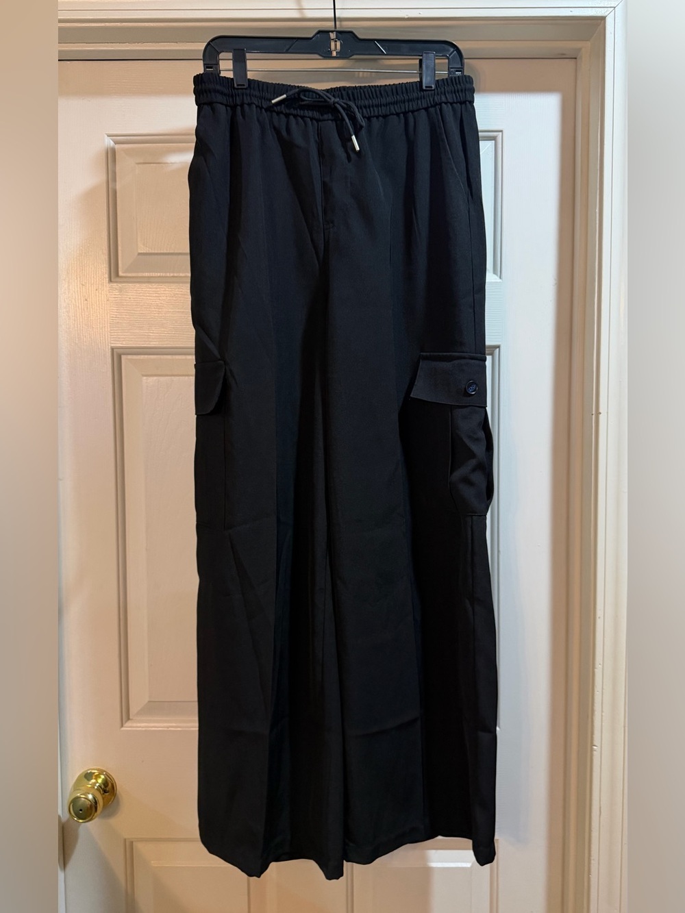 HYFVE Black Cargo Drawstring Trousers NWT Size Large Inseam 30”